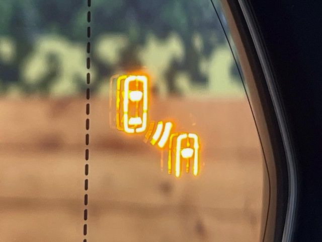 �y�u���C���h�X�|�b�g���j�^�[�z���s���A�h�A�~���[�̎��p�ɂȂ�₷���ӏ��Ɍ㑱�Ԃ��ڋ߂���ƃT�C�h�~���[�̃����Y�Ɍx����\��!�h���C�o�[�ɒ��ӊ��N�����Ă���܂��B