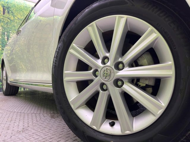 �y����17�C���`�A���~�z�C�[���z�O�ςɃ}�b�`���������A���~�z�C�[���𑕒����Ă���܂��B�e��ЊO�A���~�z�C�[����A�X�^�b�h���X�^�C�����戵�����Ă���܂��B���񂲑��k����������