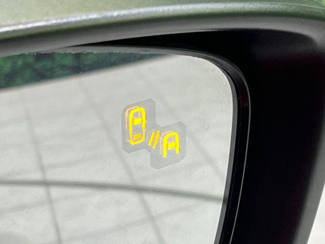 �y�u���C���h�X�|�b�g���j�^�����O�z���s���A�h�A�~���[�̎��p�ɂȂ�₷���ӏ��Ɍ㑱�Ԃ��ڋ߂���ƃT�C�h�~���[�t�߂Ɍx����\���A�h���C�o�[�ɒ��ӊ��N�����Ă���܂��B