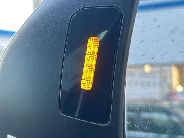 �y�����r�[�N���f�B�e�B�N�V�����z���s���A�h�A�~���[�̎��p�ɂȂ�₷���ӏ��Ɍ㑱�Ԃ��ڋ߂���ƃT�C�h�~���[�t�߂Ɍx����\���A�h���C�o�[�ɒ��ӊ��N�ƁA����̍ۂ̓n���h��������A�V�X�g�����܂��B