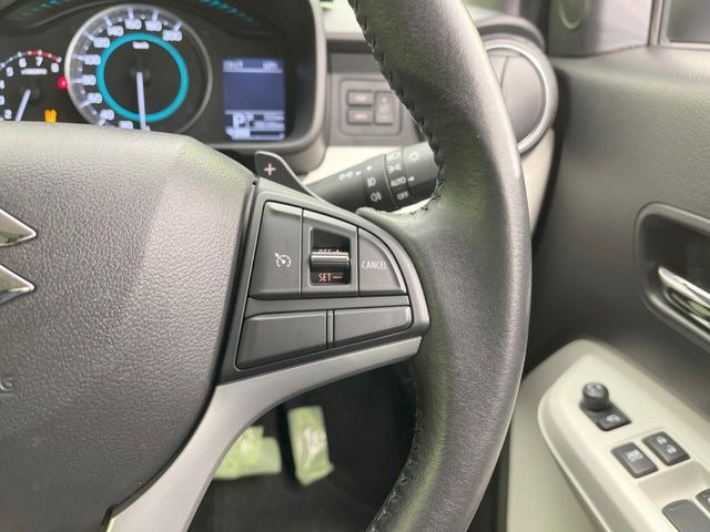 �y�N���[�Y�R���g���[���z�������H�����N���N���s�B�A�N�Z���𗣂��Ă���葬�x�ő��s���ł��A�������^�]���̕��S���y��!�����E�������ȒP�ȃX�C�b�`����Œ����ł��܂��B