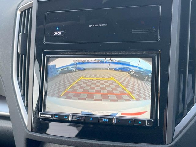 �y�t�����g&�T�C�h&�o�b�N�J�����z�h���C�o�[���猩�ɂ������p�������f���Ŋm�F�ł���J�������e���ɑ����B���ʂ��������Ȃ��ꏊ��Z��W�n�Ȃǂ��^�]���邱�Ƃ������l�ɂ������߂̈��S�����ł��B