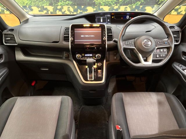 セレナ2.0 ハイウェイスター Vセレクション