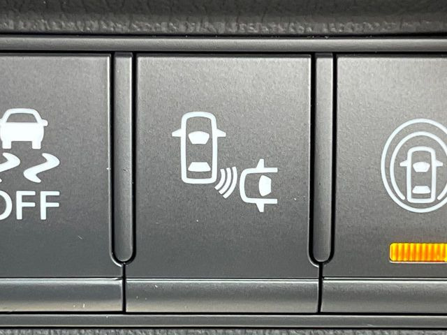 �y������p���m�z���s���A�h�A�~���[�̎��p�ɂȂ�₷���ӏ��Ɍ㑱�Ԃ��ڋ߂���ƃT�C�h�~���[�t�߂Ɍx����\���A�h���C�o�[�ɒ��ӊ��N�����Ă���܂��B