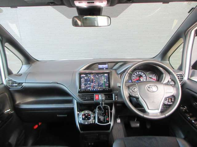 ヴォクシー2.0 ZS 煌III