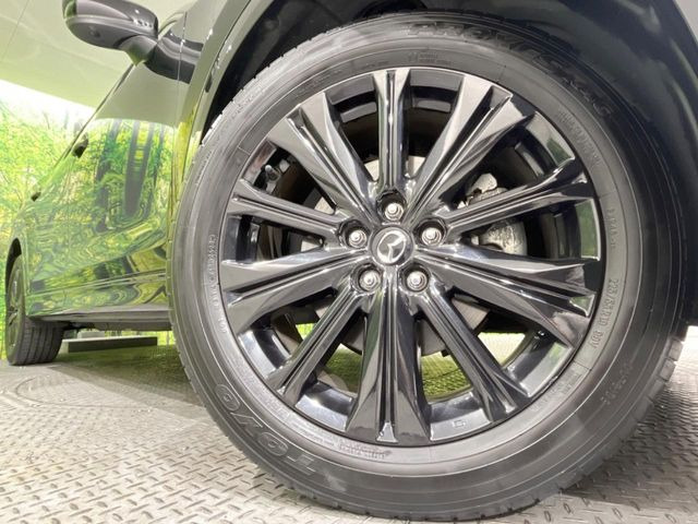 【純正19インチアルミホイール】外観にマッチした純正アルミホイールを装着しております。各種社外アルミホイールや、スタッドレスタイヤも取扱いしております。是非ご相談ください♪