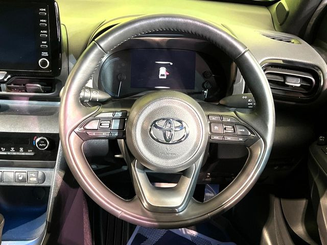 �y�����v�����X�e�A�����O�z�㎿�Ȋv���g�p���邱�ƂŁA��ɂ����������݂ƂĂ��^�]���₷���n���h���ł���