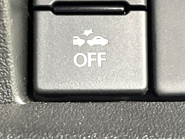 �y�X�Y�L �Z�[�t�e�B�T�|�[�g�z���s���ɑO���̎ԗ�����F�����A�Փ˂������Ȏ��͌x��ƃu���[�L�ŏՓˉ���Ɣ�Q�y�����A�V�X�g�B�����S�Ƀh���C�u�����y���݂��������܂��B