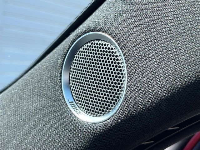 �yBOSE�T�E���h�V�X�e���z�[���̃i�r�@�\�͂������A���x�ȃ`���[�j���O�\�͂����ڂ���Ă���A�������ȉ��y�����y���݂��������܂���