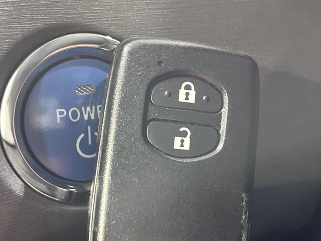 �y�X�}�[�g�L�[�z�J�o����|�P�b�g�ɓ��ꂽ�܂܂ł��h�A�̎{���E�������\�ȃX�}�[�g�L�[�𑕔��B�G���W���̃I���E�I�t�����J�M�����o���K�v����������Ƃ��Ă��֗��ł���