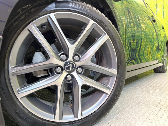 �y�����A���~�z�C�[���z�O�ςɃ}�b�`���������A���~�z�C�[���𑕒����Ă���܂��B�e��ЊO�A���~�z�C�[����A�X�^�b�h���X�^�C�����戵�����Ă���܂��B���񂲑��k����������