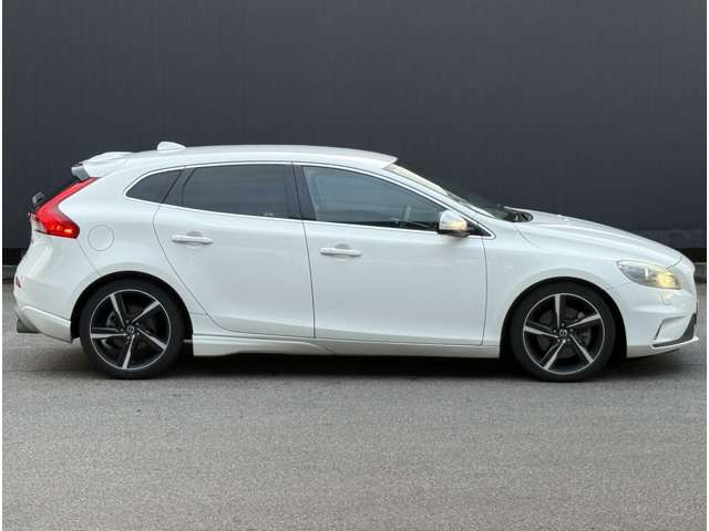 より良いサービスでお客様のカーライフを全力でサポートさせて頂きます。安心して当店に全てお任せ下さい☆彡