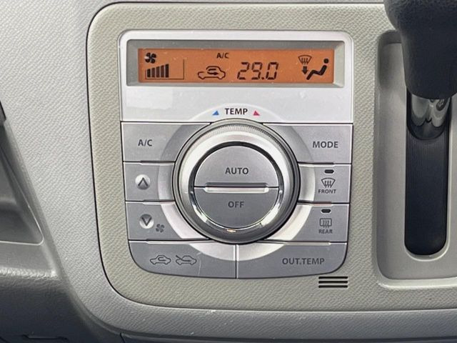 �y�I�[�g�G�A�R���z��x���D�݂̉��x�ɐݒ肷��΁A�ԓ��̉��x�����m�����ʂ≷�x�������Œ����B����&hellip;����&hellip;�Ɖ��x���X�C�b�`���������K�v�͂���܂���B���K�Ȏԓ���Ԃɂ͕K�{�̋@�\�ł��ˁ�