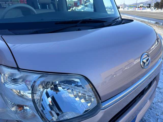 ボンネットもそこまで傷は御座いません。