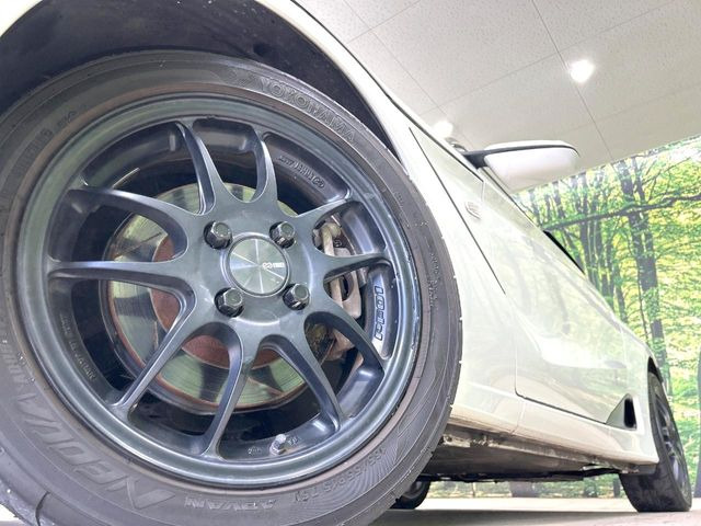 �y14�C���`�A���~�z�C�[���z�O�ςɃ}�b�`�����A���~�z�C�[���𑕒����Ă���܂��B�e��A���~�z�C�[����A�X�^�b�h���X�^�C�����戵�����Ă���܂��B���񂲑��k����������