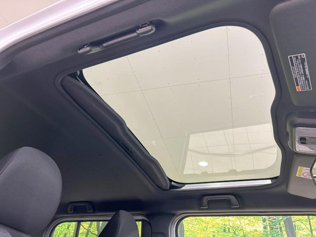 タフトG ダーククロム ベンチャー