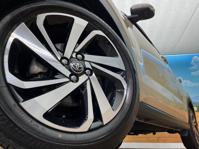 �y����17�C���`�A���~�z�C�[���z�O�ςɃ}�b�`���������A���~�z�C�[���𑕒����Ă���܂��B�e��ЊO�A���~�z�C�[����A�X�^�b�h���X�^�C�����戵�����Ă���܂��B���񂲑��k����������