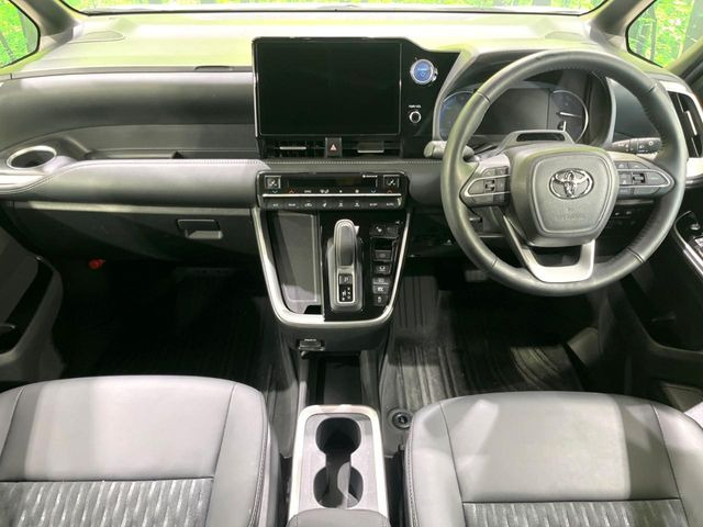 ノア1.8 ハイブリッド S-Z