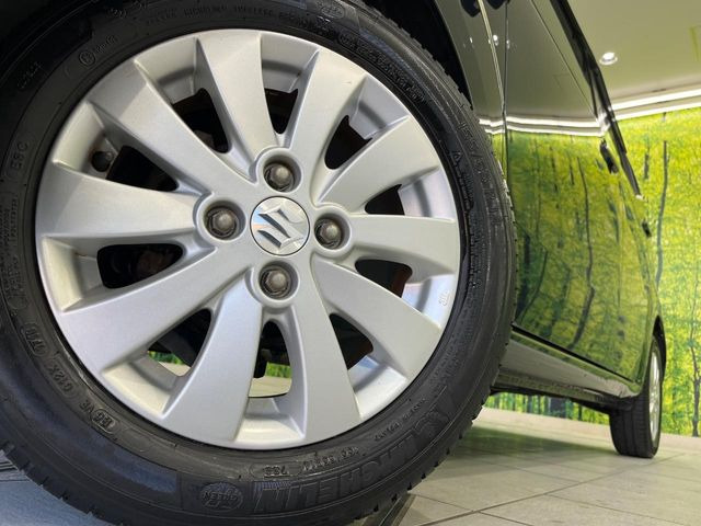 �y����14�C���`�A���~�z�C�[���z�O�ςɃ}�b�`���������A���~�z�C�[���𑕒����Ă���܂��B�e��ЊO�A���~�z�C�[����A�X�^�b�h���X�^�C�����戵�����Ă���܂��B���񂲑��k����������