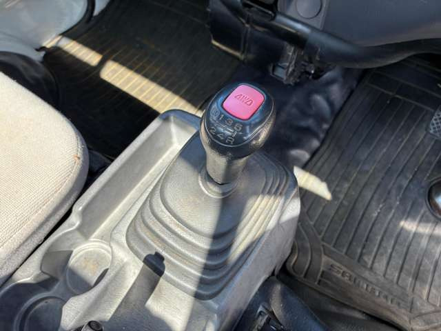 サンバートラックTB 4WD