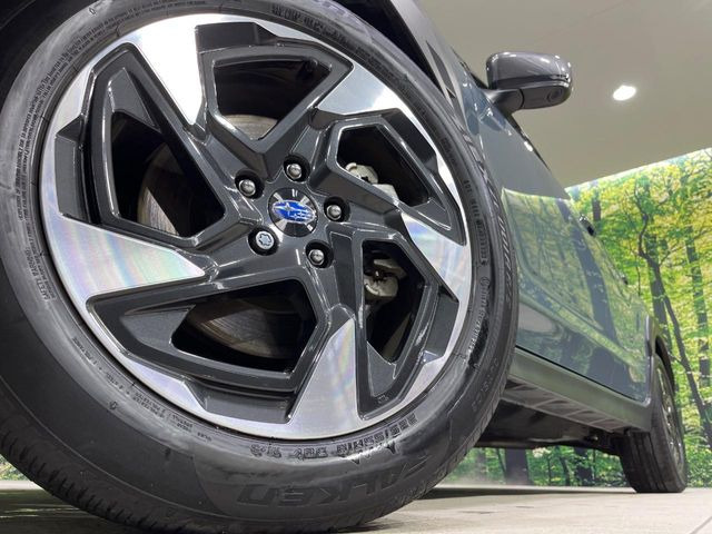 �y����18�C���`�A���~�z�C�[���z�O�ςɃ}�b�`���������A���~�z�C�[���𑕒����Ă���܂��B�e��ЊO�A���~�z�C�[����A�X�^�b�h���X�^�C�����戵�����Ă���܂��B���񂲑��k����������