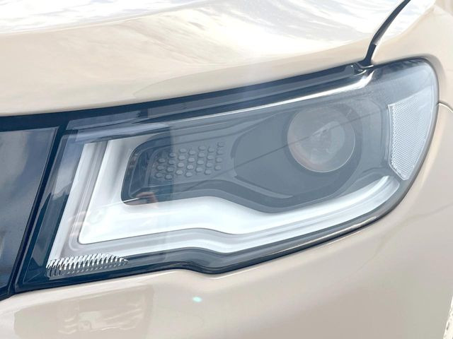 ��HID�w�b�h���C�g:���邭�O�����Ƃ炵�Ă����̂ŁA���V����Ԃ̑��s�������E�ǍD�ň��S���Ă���肢�������܂��B