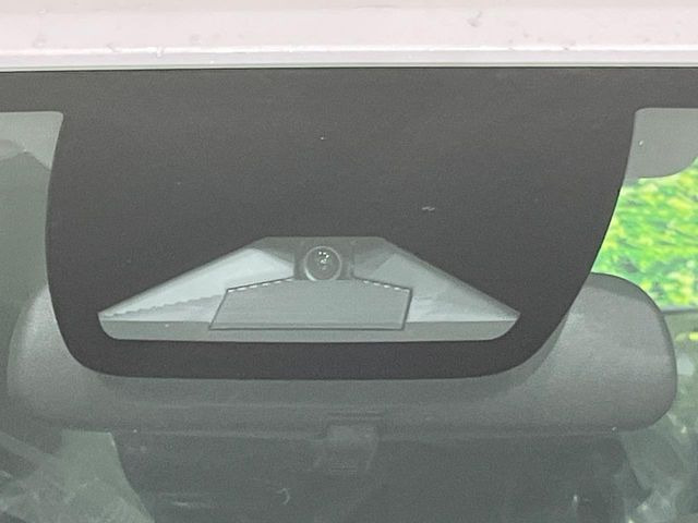 �y�z���_�Z���V���O�z���s���ɑO���̎ԗ�����F�����A�Փ˂������Ȏ��͌x��ƃu���[�L�ŏՓˉ���Ɣ�Q�y�����A�V�X�g�B�����S�Ƀh���C�u�����y���݂��������܂��B