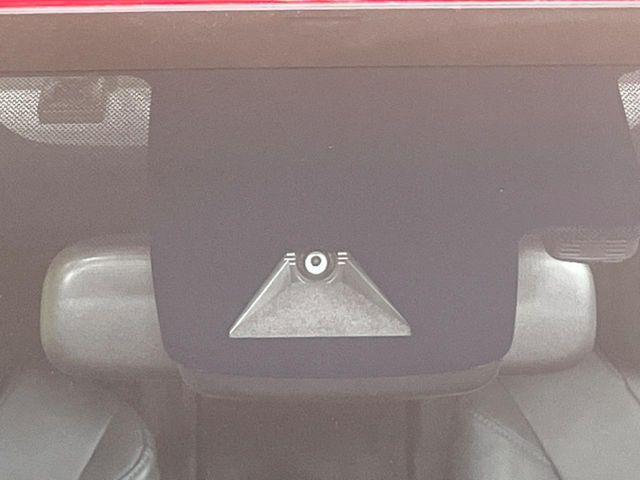 �y�g���^�Z�[�t�e�B�Z���X�z���s���ɑO���̎ԗ�����F�����A�Փ˂������Ȏ��͌x��ƃu���[�L�ŏՓˉ���Ɣ�Q�y�����A�V�X�g�B�����S�Ƀh���C�u�����y���݂��������܂��B