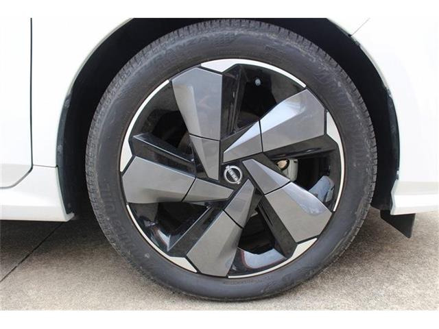 �̔��͂����X���������邨�q�l����ł��B���Ǝҗl�ւ̔̔��͂��f�肳���Ă��������܂��B�Ԍ������ԗ��̏ꍇ�́A�Ԍ����擾�������x�������z�ŕ\�����Ă���܂��B