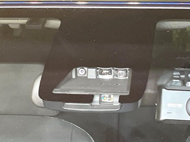 �y�g���^�Z�[�t�e�B�Z���X�z���s���ɑO���̎ԗ�����F�����A�Փ˂������Ȏ��͌x��ƃu���[�L�ŏՓˉ���Ɣ�Q�y�����A�V�X�g�B�����S�Ƀh���C�u�����y���݂��������܂��B