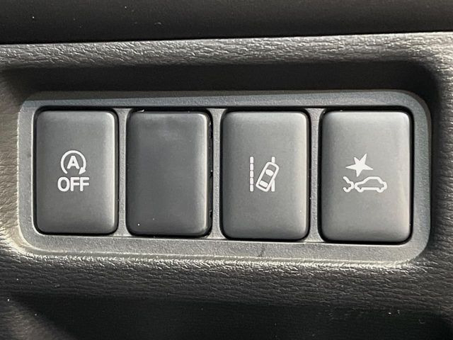 �y�O�He-Assist�z���s���ɑO���̎ԗ�����F�����A�Փ˂������Ȏ��͌x��ƃu���[�L�ŏՓˉ���Ɣ�Q�y�����A�V�X�g�B�����S�Ƀh���C�u�����y���݂��������܂��B