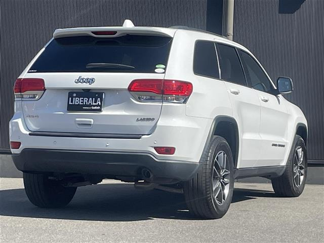 グランドチェロキーラレード 4WD