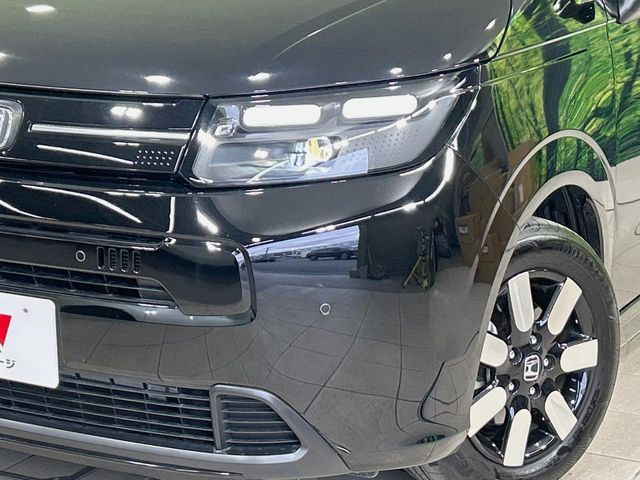 �yLED�w�b�h���C�g�z���V����ԑ��s�����ǍD�Ȏ��E���m�ۂ����S���ĉ^�]�ł��鍂�P�xLED�w�b�h���C�g�𑕔�!�_�����x�������A����d�͂��}�����Ă��܂��B