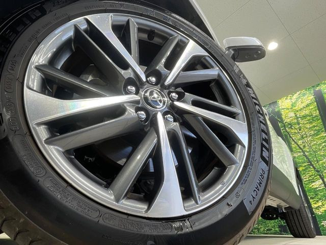 �y����18�C���`�A���~�z�C�[���z�O�ςɃ}�b�`���������A���~�z�C�[���𑕒����Ă���܂��B�e��ЊO�A���~�z�C�[����A�X�^�b�h���X�^�C�����戵�����Ă���܂��B���񂲑��k����������