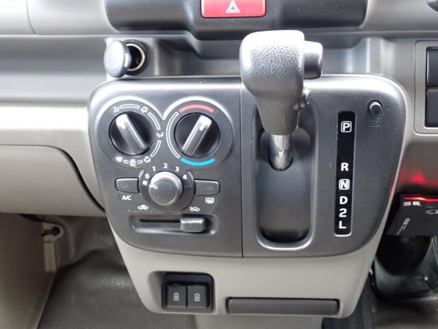 �V�t�g�ƃG�A�R���ł��B�_�C�������̃}�j���A���G�A�R���ɂȂ�܂��B�V���v���Ŏg���₷��!