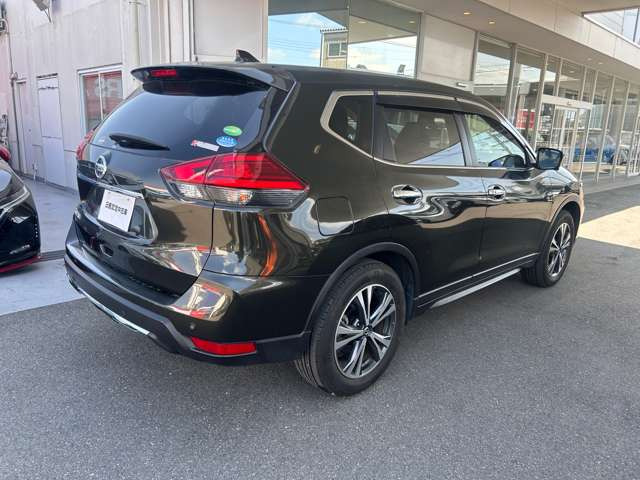 エクストレイル2.0 20X 3列車