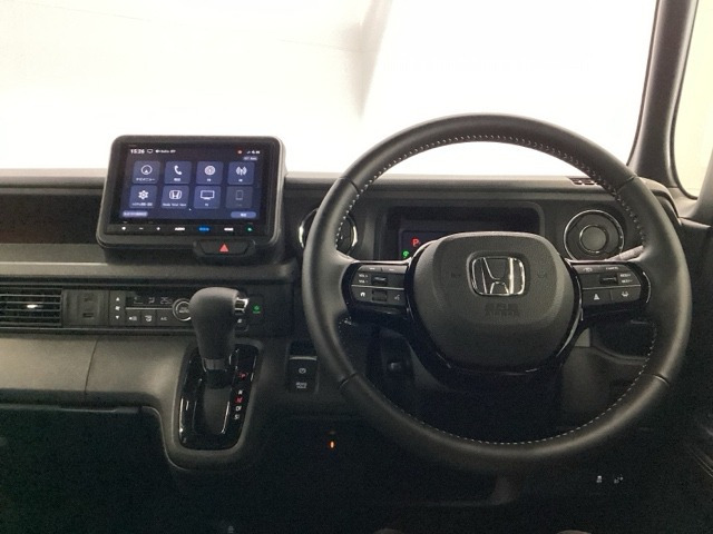 N-BOXカスタムターボ コーディネートスタイル モノトーン