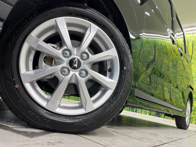 �y����14�C���`�A���~�z�C�[���z�O�ςɃ}�b�`���������A���~�z�C�[���𑕒����Ă���܂��B�e��ЊO�A���~�z�C�[����A�X�^�b�h���X�^�C�����戵�����Ă���܂��B���񂲑��k����������