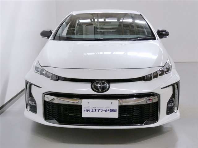 プリウスPHV1.8 S ナビパッケージ GR スポーツ