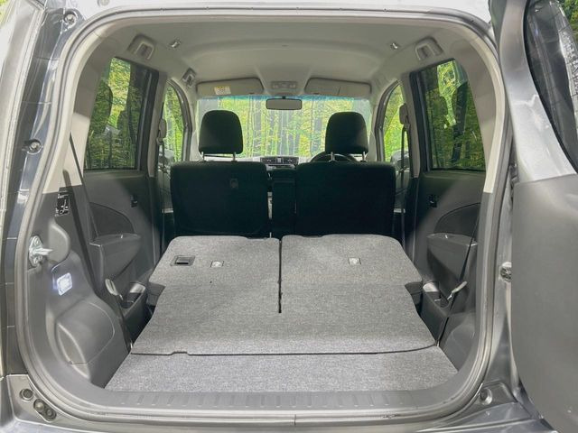 ���i�̂���������ʋ΁A���}���ɏ\���ȉ׎��X�y�[�X���m�ۂ��Ă���܂��B�Z�J���h�V�[�g��|���ƁA�傫�ȉו��̐ύڂ��\�ł���