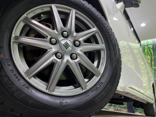 �y15�C���`�A���~�z�C�[���z�O�ςɃ}�b�`�����A���~�z�C�[���𑕒����Ă���܂��B�e��A���~�z�C�[����A�X�^�b�h���X�^�C�����戵�����Ă���܂��B���񂲑��k����������