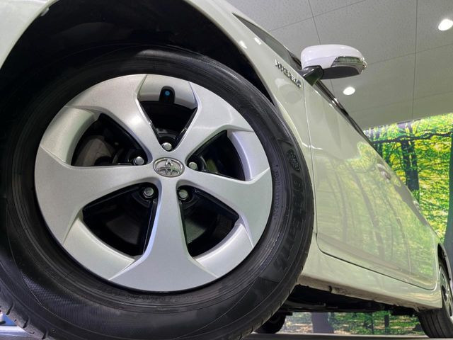 �y����15�C���`�A���~�z�C�[���z�O�ςɃ}�b�`���������A���~�z�C�[���𑕒����Ă���܂��B�e��ЊO�A���~�z�C�[����A�X�^�b�h���X�^�C�����戵�����Ă���܂��B���񂲑��k����������