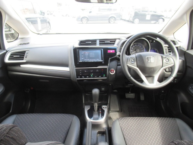 フィット1.5 15XL