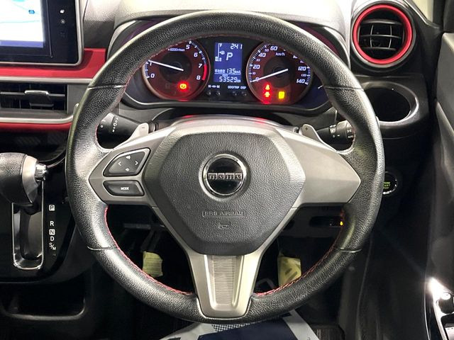 �y�����v�����X�e�A�����O�z�㎿�Ȋv���g�p���邱�ƂŁA��ɂ����������݂ƂĂ��^�]���₷���n���h���ł���