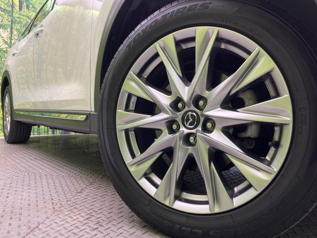 �y����19�C���`�A���~�z�C�[���z�O�ςɃ}�b�`���������A���~�z�C�[���𑕒����Ă���܂��B�e��ЊO�A���~�z�C�[����A�X�^�b�h���X�^�C�����戵�����Ă���܂��B���񂲑��k����������