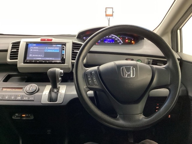 フリード1.5 G ジャストセレクション