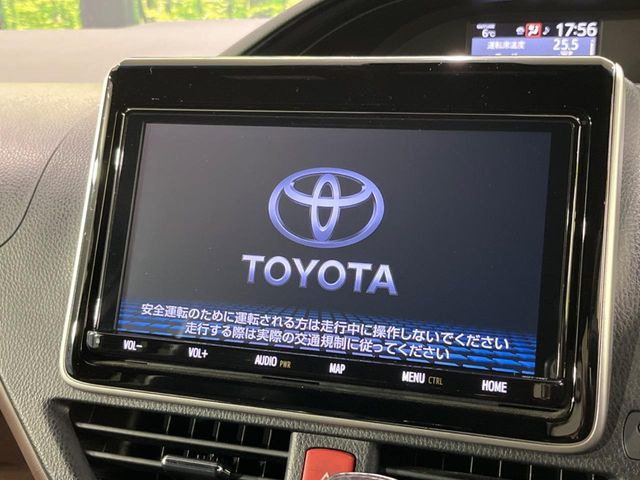 �y�����i�r�z�l�C�̏����i�r�𑕔����Ă���܂��B�i�r�̎g���₷���͂������A�I�[�f�B�I�@�\���[��!�L�����v�◷�s�͂������A�ʋ΂┃�����ȂǕ��i�̃h���C�u���y�����Ȃ�͂���