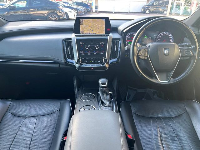 クラウンハイブリッド 2.5 RS アドバンス