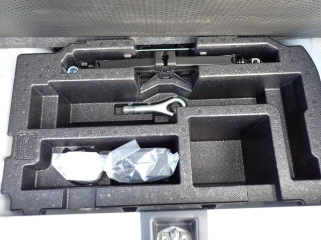 �p���N�C���L�b�g���t���Ă܂��B�������̎��̉��}���u�ɕK�v�ł��B