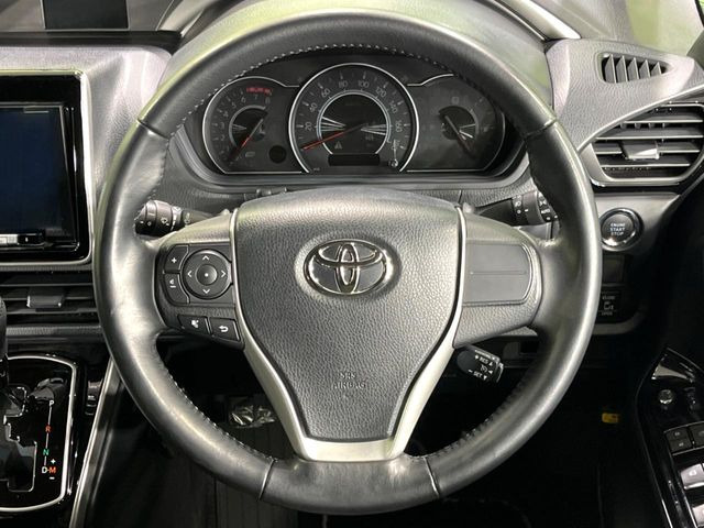 �y�X�e�A�����O�X�C�b�`�z�^�]���A�O������ڐ������炷���ƂȂ��A�I�[�f�B�I���̑��삪�\�ȕ֗��@�\!���S&���K�ȃh���C�u�����o���Ă���܂���